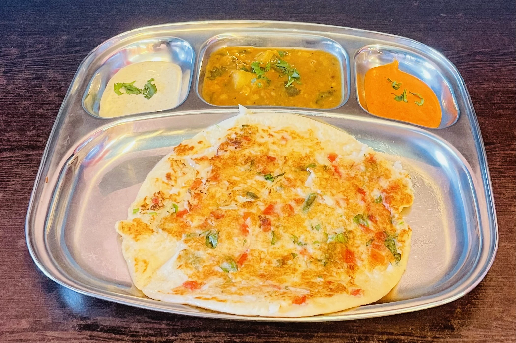 Uthappam 1 piece + Sambar + coconut Chutney + Tomato Chutney (Mustard seeds) (V / G)