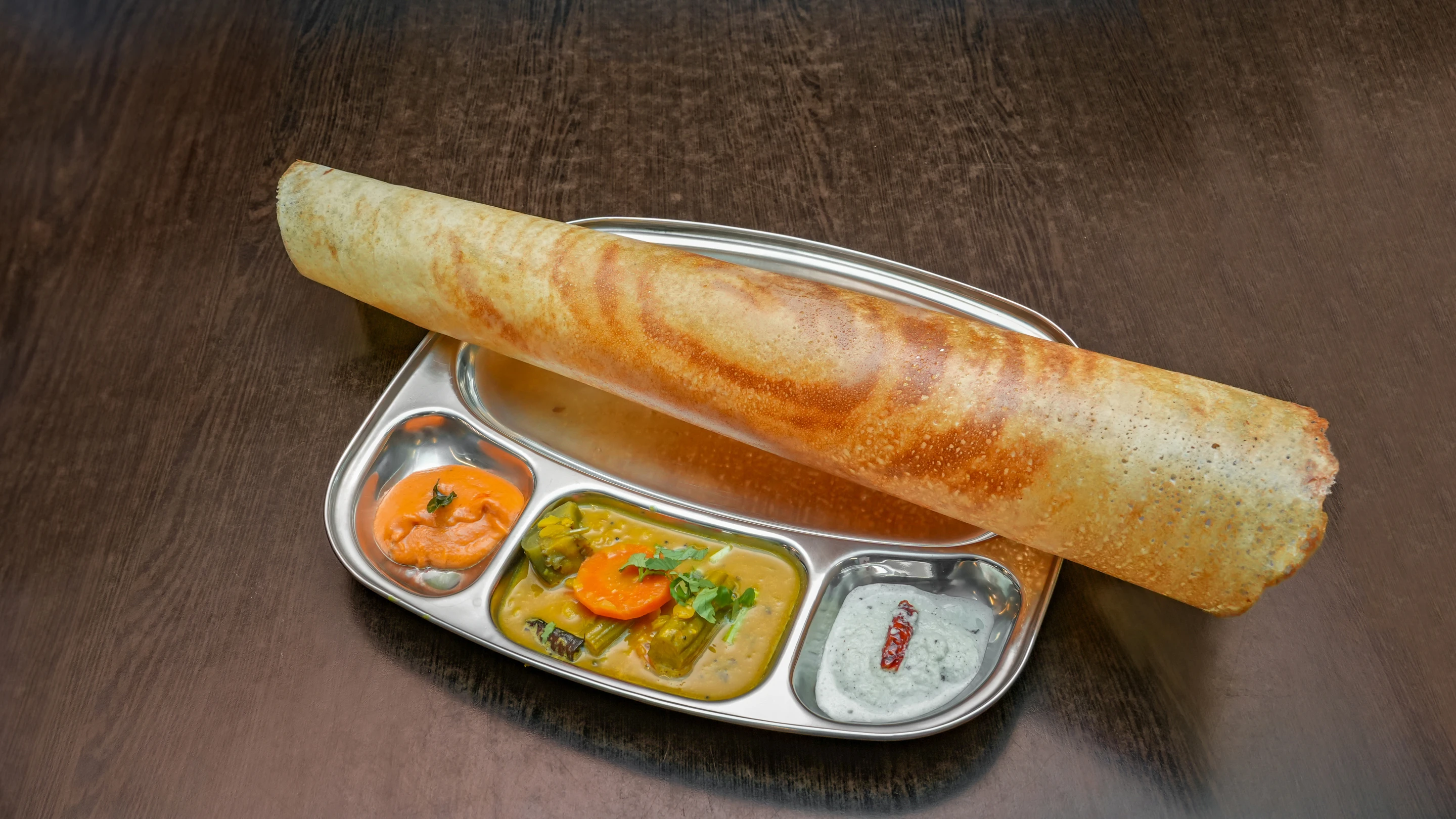 Masala Dosa + Sambar + Coconut Chutney + Tomato Chutney (Mustard seeds) (V / G)